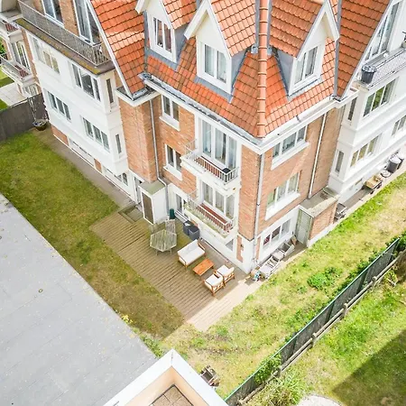 Hanekraai - Ruim App 8p Met Tuin Vlak Aan De Haan